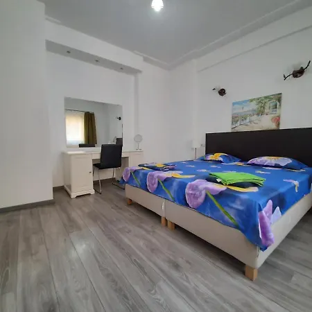 Apartment Four Bukarest