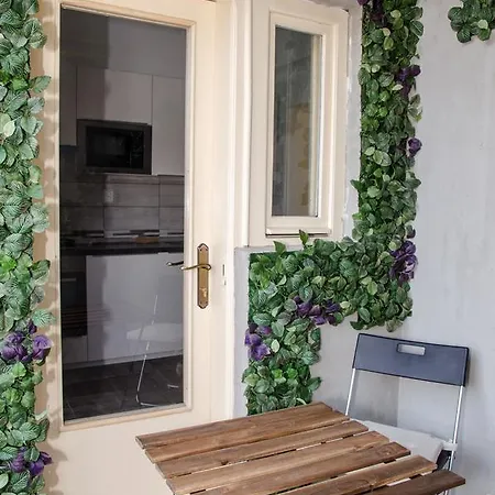 Four Апартаменты *