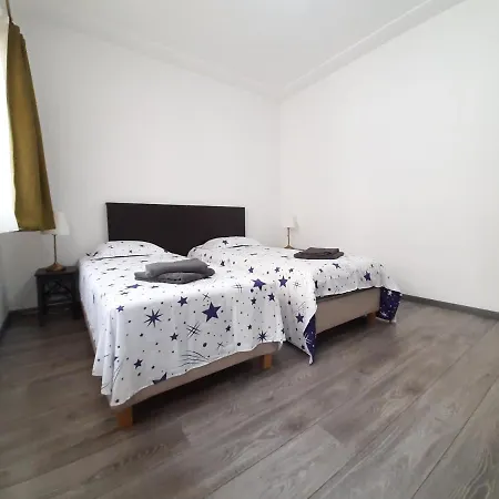 شقة Four بوخارست